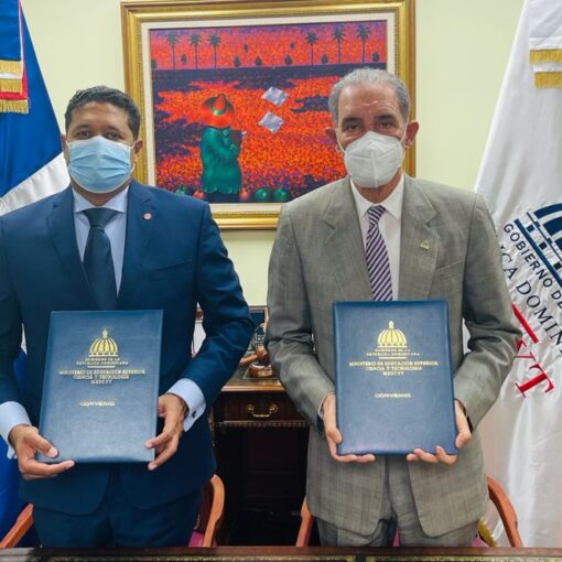 ISOC.do y MESCYT firma acuerdo de colaboración